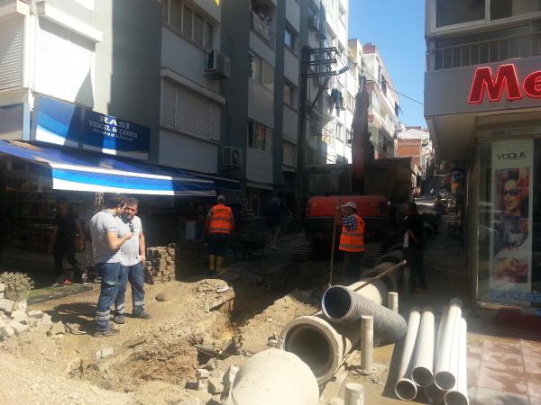 Kepçe doğalgaz borusunu deldi
