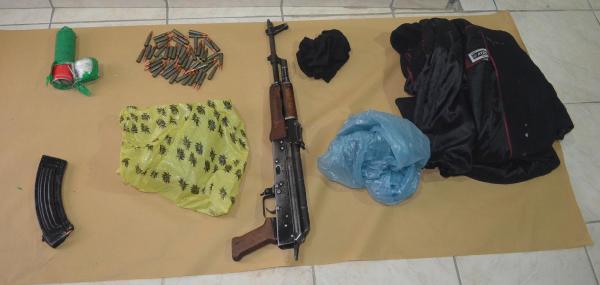 Hakkari'de silah ve mühimmat ele geçirildi