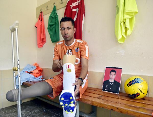 Aktütün gazisi ampute futbolcu: İmkan verilse askere giderim