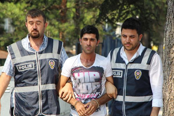 Bıçaklayıp kaçan şüpheli yakalandı