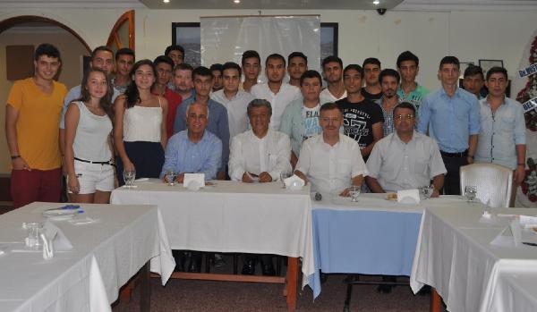 CHP'li Balbay: Yenilen pehlivan güreşe doymazmış