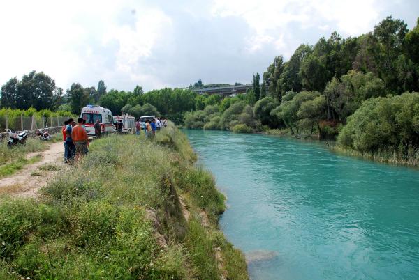 Serinlemek için girdiği gölette boğuldu