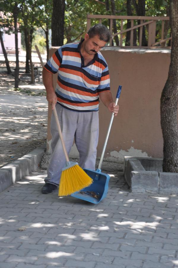 Şişko diye dalga geçenlere kızdı, 73 kilo verdi