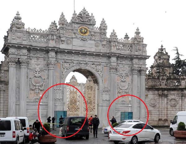 Dolmabahçe Saltanat Kapısı'ndaki kurşun geçirmez cam kulübeler polislerin hayatını kurtardı