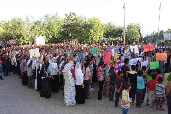 Varto'daki PKK'lının çıplak teşhirine Şırnak'ta kınama