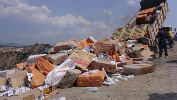Uşak'ta, 371 bin 500 paket gümrük kaçağı sigara imha edildi