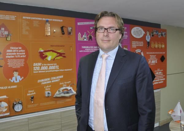 Hollandalı CEO Vos: Türk insanı sağlık ve hayatından önce araba sigortasını yaptırıyor