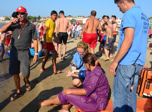 Karadeniz sahillerinde hafta sonu için 'dalga' uyarısı