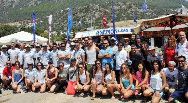 Dalgıçlar Kaş'ta yarıştı