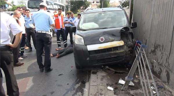 Önce bariyere sonra taksiye çarptı