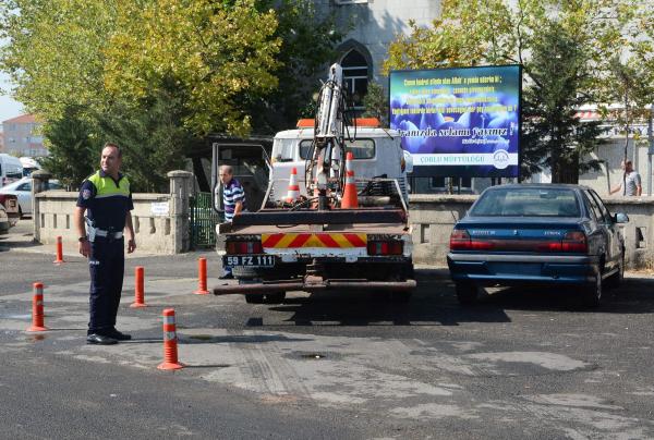 Otogarda plakasız 2 araç paniği