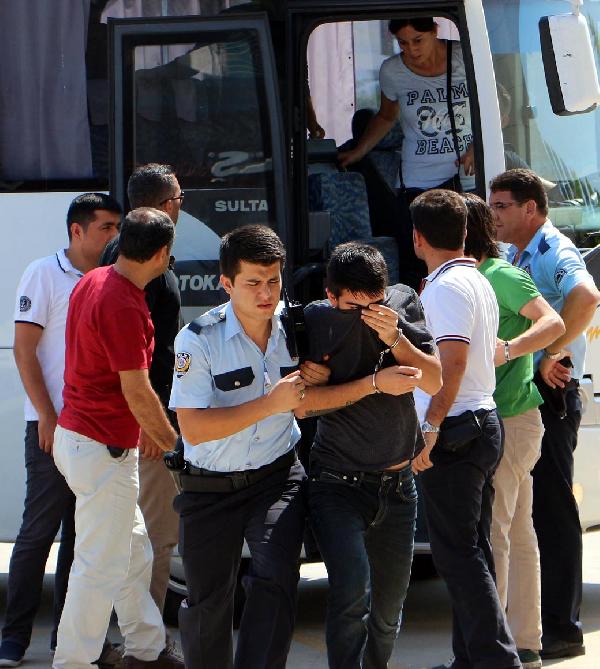 Alanya'da 16 şüpheli adliyede