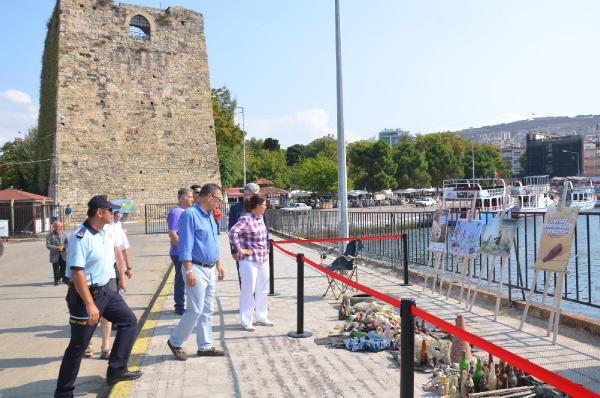 Balık adamlar denizi temizledi