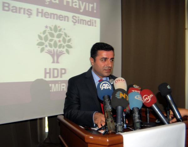 Demirtaş; PKK'nın amasız olarak eylemelerini durdurması lazım, Türkiye iç savaş tehlikesiyle karşı karşıya