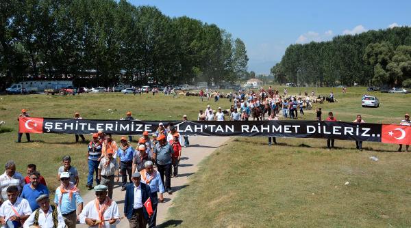 Yörük Şenliği'nde teröre protesto
