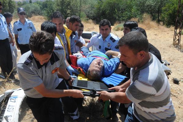 Polisten kaçan şüpheliler, zincirleme kazaya karışınca yakalandı