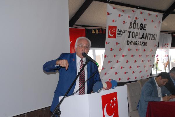 Kamalak: Erbakan, Diyarbakır'da uyduruk bir mahkemede mahkum edildi