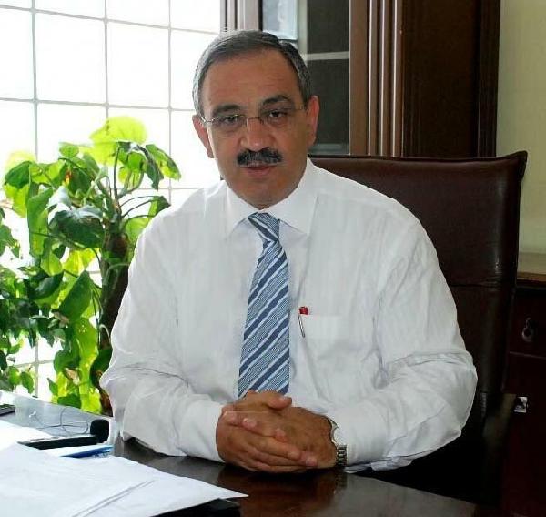 Mehmet Tekelioğlu, Ak Parti'yi 'yan yatmış gemiye' benzetti