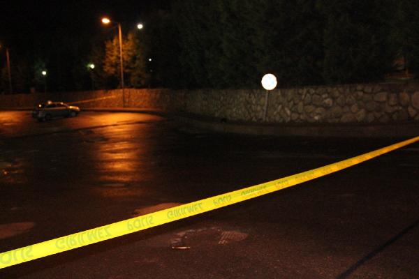 Karadeniz Bölge Komutanlığı önündeki şüpheli çanta polisi alarma geçirdi