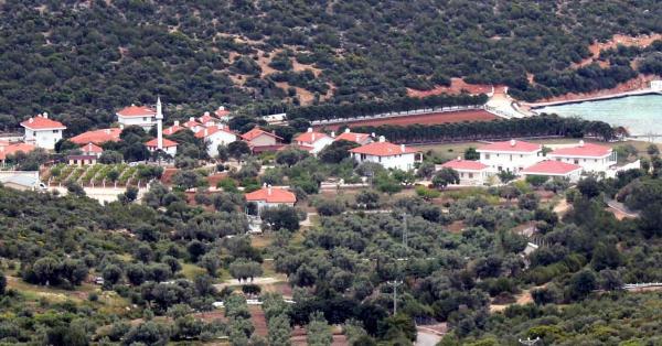 Urla villalarıyla ilgili SİT değişikliği hakkındaki yürütmeyi durdurma kararını, Bölge İdare Mahkemesi kaldırdı