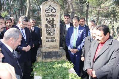 Kazancı Bedih mezarı başında anıldı