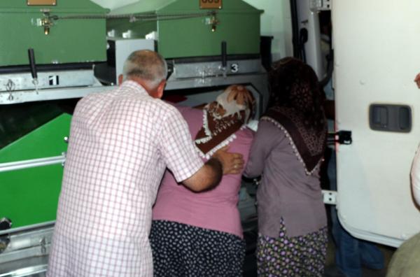 Andırın'da şehidin baba evine ateş düştü (3)