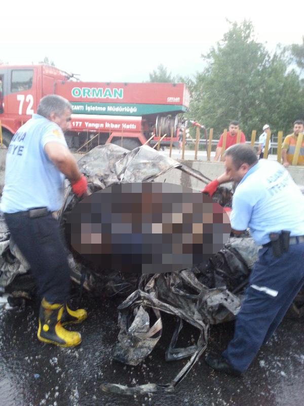 Adana'da zincirleme trafik kazası: 5 ölü, 7 yaralı