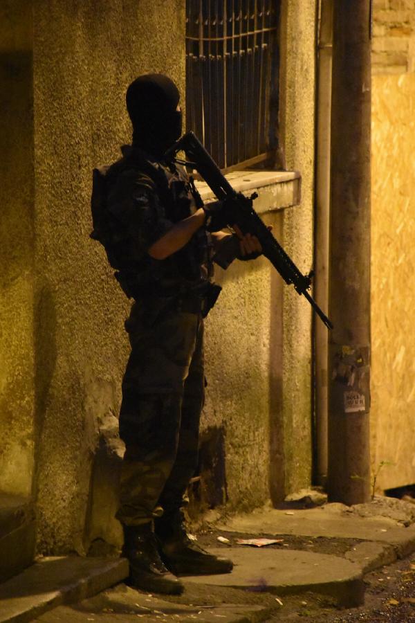 5 İlçede 400 polisli narkotik operasyonu