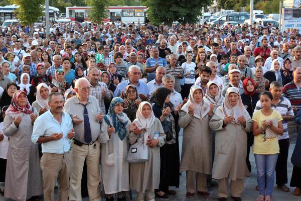 Kayseri'den, kutsal topraklara 284 hacı adayı uğurlandı