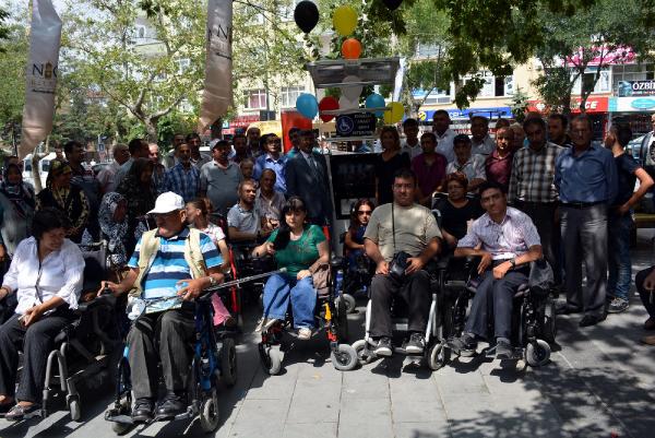 Engelli araçlarına şarj istasyonu