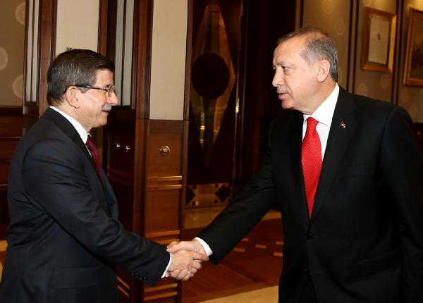 Cumhurbaşkanı Erdoğan Davutoğlu ile görüştü