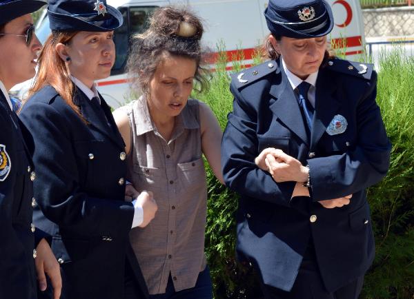 Şehit polisin öğretmen eşi Midyat'tan Antalya'ya tayin edildi