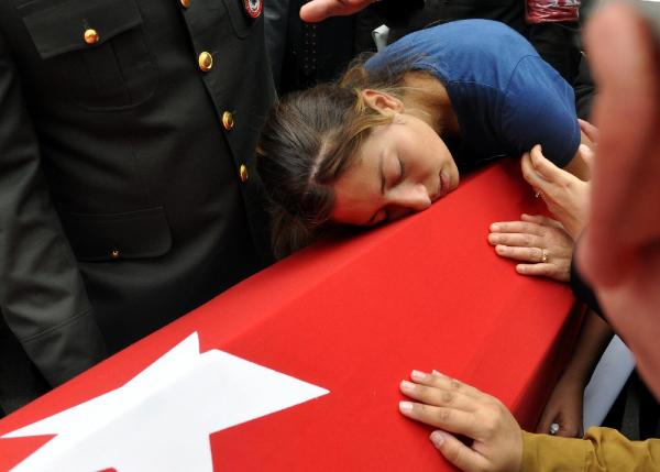 Şehit Astsubay Kenan Ceylan'ı, Zile'de 5 bin kişi uğurladı