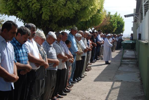 Nizip'te öldürülen bekçi toprağa verildi