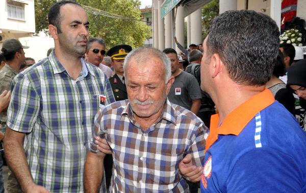 Şehit yüzbaşının babasından 'Asılsız ve çirkin haberlere' tepki