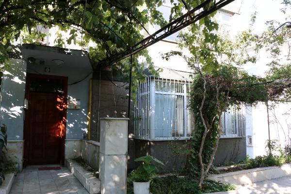(FOTOĞRAF) "Devlet yardımı yapıyoruz" diyerek yaşlı kadını soydular