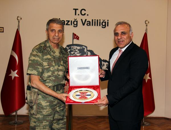 Jandarma Genel Komutanı Mendi, Elazığ'da