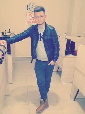 Alkolle birlikte uyuşturucu içen genç öldü