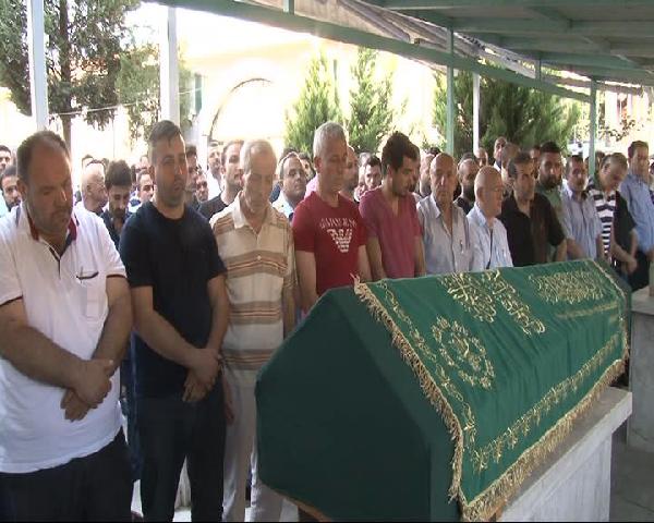 Düğünden 1 gün sonra kazada ölen damat son yolculuğuna uğurlandı...