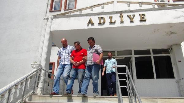 Market soyguncusu geçmiş olsun ziyaretine gitti, ses tonundan yakalandı