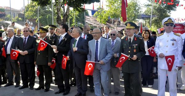 Binlerce kişi Zafer için yürüdü (3)
