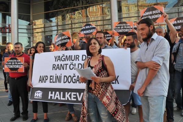 Eskişehir'de Halkevi üyelerinden Hopa eylemi