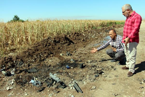 Batman'da terkedilen bomba yüklü araç, fünye ile patlatıldı