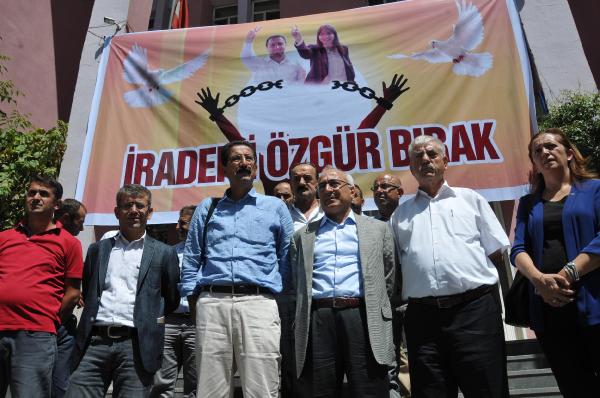İHD Genel Başkanı Türkdoğan: 'Eller tetikten çekilmeli'