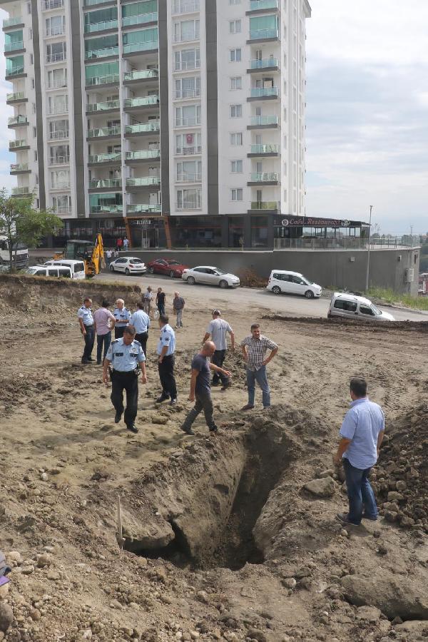 İnşaat temeli çalışması sırasında tarihi mezar bulundu