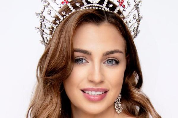 İngiliz güzel, Türkiye’nin tanıtım yüzü oldu