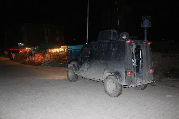 Doğubayazıt’ta polise ateş açıldı