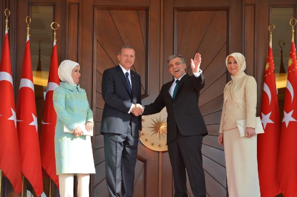 Cumhurbaşkanlığını Erdoğan'a devreden Abdullah Gül'ün 1 yılı