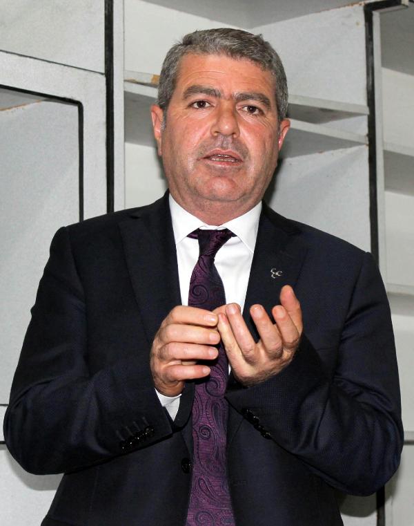 MHP'li Korkmaz: Celladına aşık olma durumu sona ermeli