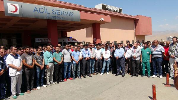 4 kişinin öldüğü Cizre'de hüzün ve gerginlik